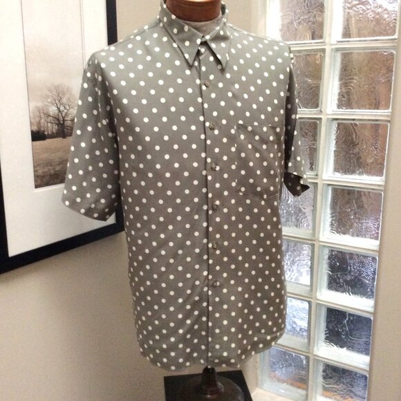 2 Men's Button Down Short Sleeve Shirts Dressy Casual, 2 Shirts for $20, Size XL - Picture 1 of 4